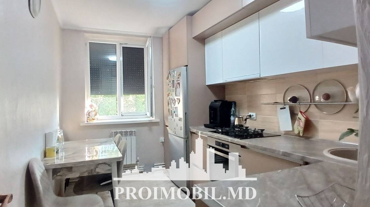 https://images.proimobil.md/UG5x0VScHK1xtx-Wnh6XeEM424muBdM1Cc7p1uRvGko/watermark:0.75:so:0:30:0.39/resize:fill:1460:816:1/gravity:ce/bG9jYWw6Ly8vZXN0YXRlL2xyL2JmNjI5Mzc3LTA4OGQtNDQyOC05MjllLWVkOTAxZDlmMDE2OC5qcGVn