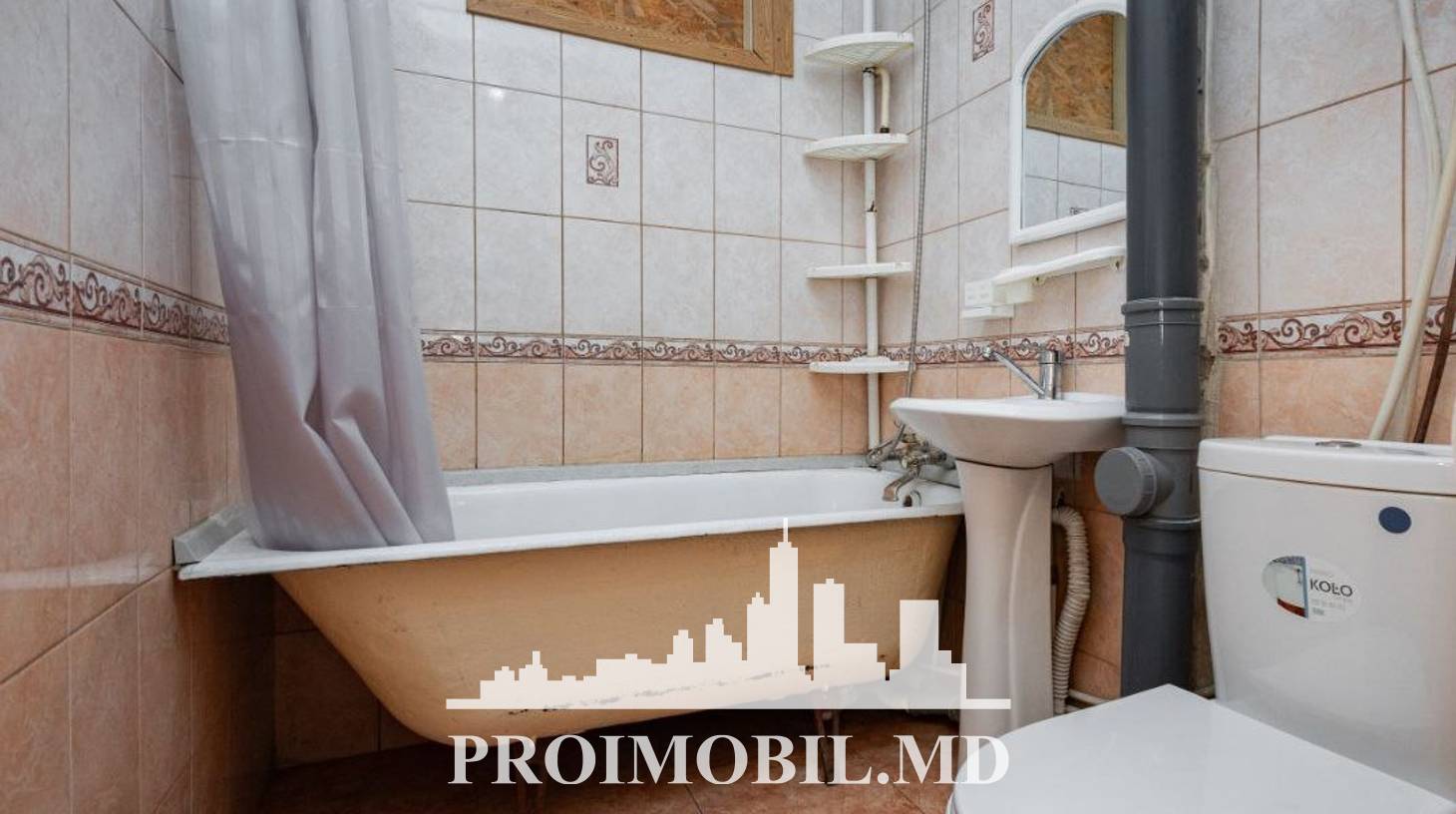 https://images.proimobil.md/UJ2FVB3FBhIH8bZkxkH61HQ0SN-cBoapPjWZuz69VUs/watermark:0.75:so:0:30:0.39/resize:fill:1460:816:1/gravity:ce/bG9jYWw6Ly8vZXN0YXRlL2xyL2Y2NjE4YjJjLWY4YzEtNGE2My04OWE2LTM3NmJkZjM2MGJhYS5qcGVn