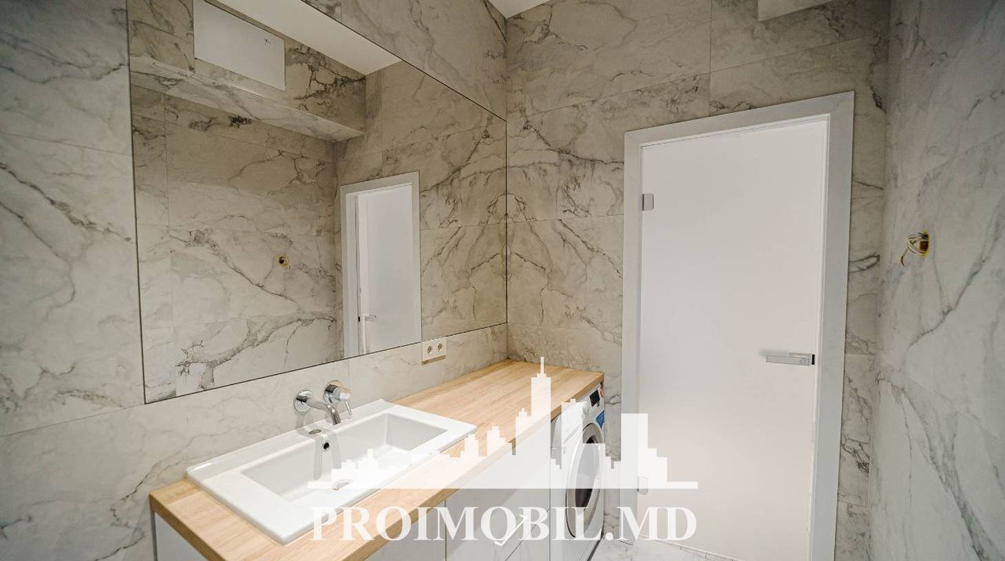 https://images.proimobil.md/UJEa4YmXkfoSqVR4PuVvKPqJeLn-X_Lg2F1P5-jEvTY/watermark:0.75:so:0:30:0.39/resize:fill:1460:816:1/gravity:ce/bG9jYWw6Ly8vZXN0YXRlL2xyLzY2YzdjYWE4LWQyOTEtNDAyMS1hYjFlLWM1NGE3NmJlZTUzNC5qcGVn