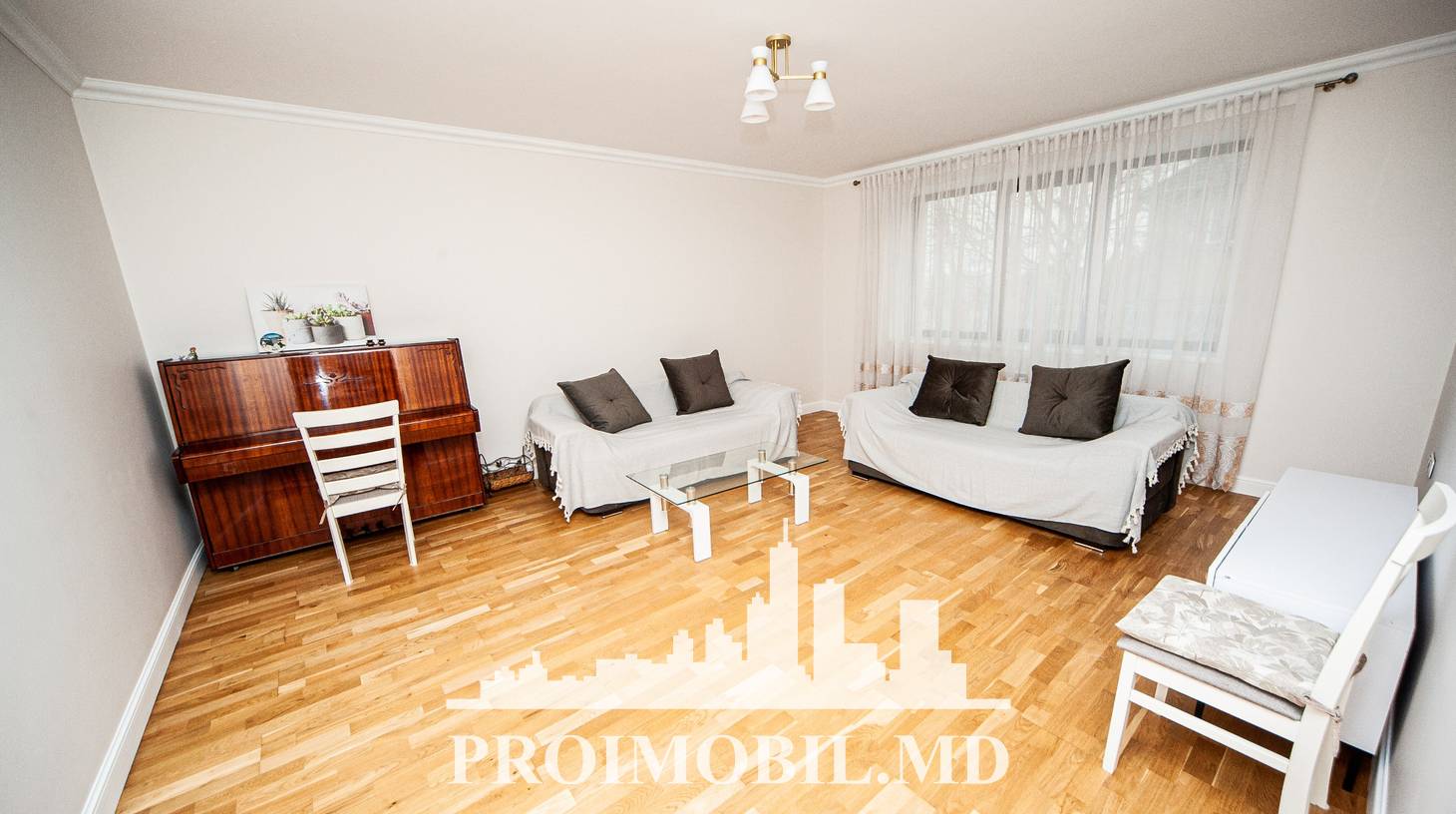 https://images.proimobil.md/UJnuhLvJo7hLJ3c_hspRDrWCqCVcLK5_hTxAukCnr_w/watermark:0.75:so:0:30:0.39/resize:fill:1460:816:1/gravity:ce/bG9jYWw6Ly8vZXN0YXRlL2xyL2QwMmRkZDE3LTUyMGYtNGI2Ni05M2U1LWFmMzZlZjQ2NDViYi5qcGVn