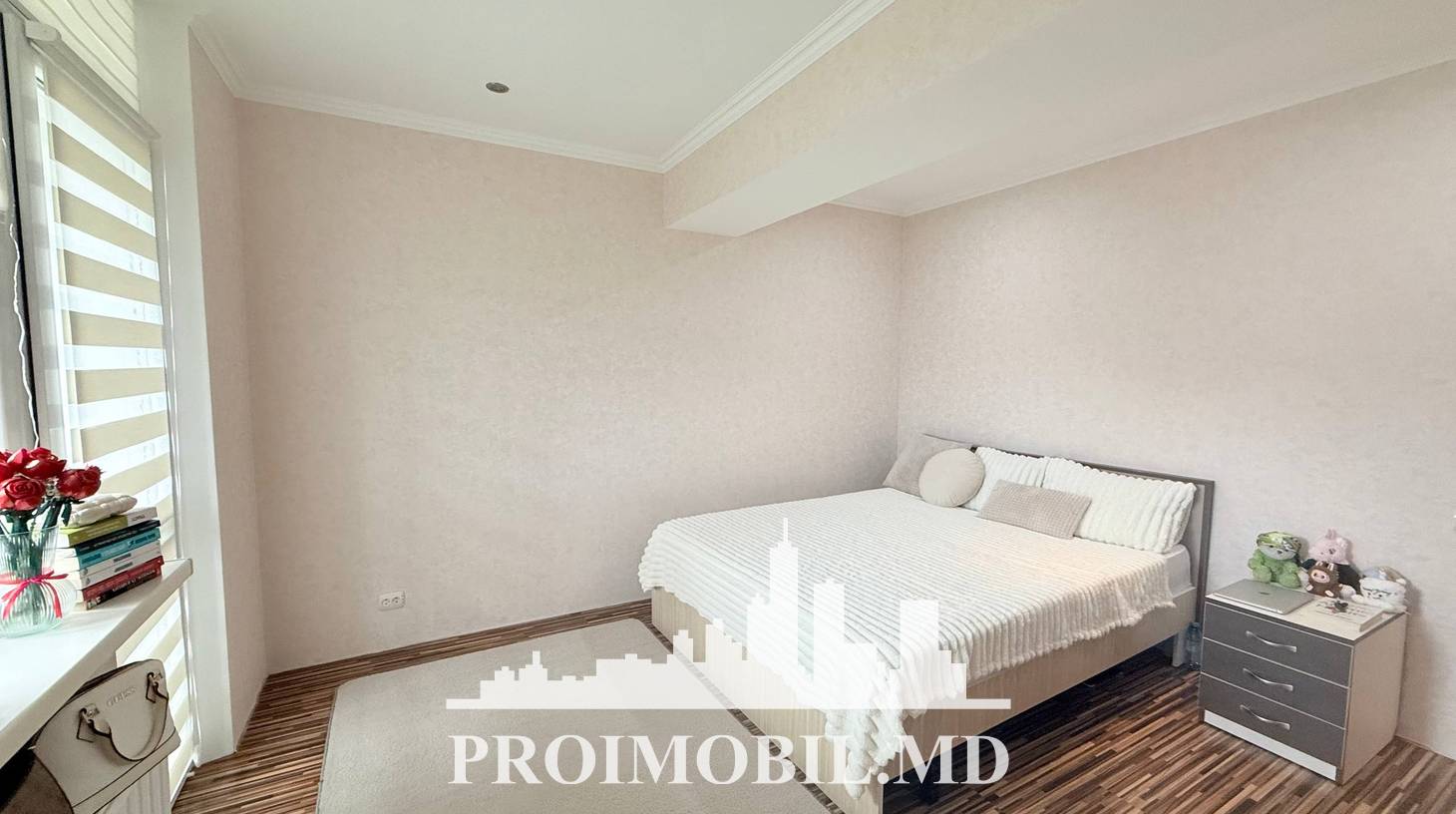 https://images.proimobil.md/UJs3UxU-ozjLPvmi8C2Kchw9fwr-ad1CbTlRpTmL468/watermark:0.75:so:0:30:0.39/resize:fill:1460:816:1/gravity:ce/bG9jYWw6Ly8vZXN0YXRlL2xyL2E0MWFmNGRhLTE1NTgtNDRiMy1iNDUzLWRiODI5NWY3MDQ3ZC5qcGVn