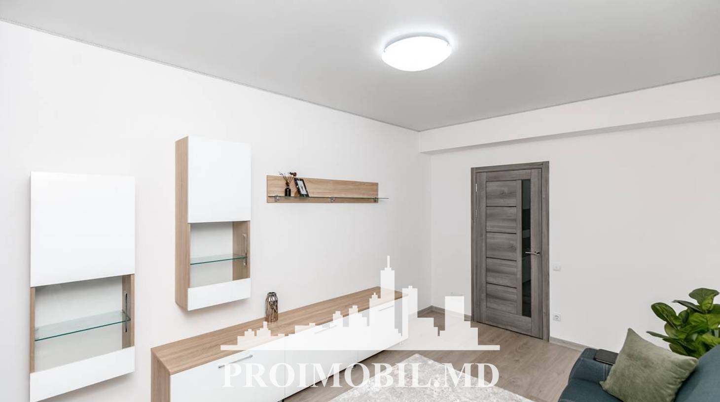 https://images.proimobil.md/ULt7QrlO4UIoVW2lv4GD7-OPXN62WBGJTrjjnKVD0jg/watermark:0.75:so:0:30:0.39/resize:fill:1460:816:1/gravity:ce/bG9jYWw6Ly8vZXN0YXRlL2xyL2U0ODMwMmUyLTlkODYtNDRhNy05MTM5LWUwYTUxYzA4NjcyYS5qcGVn