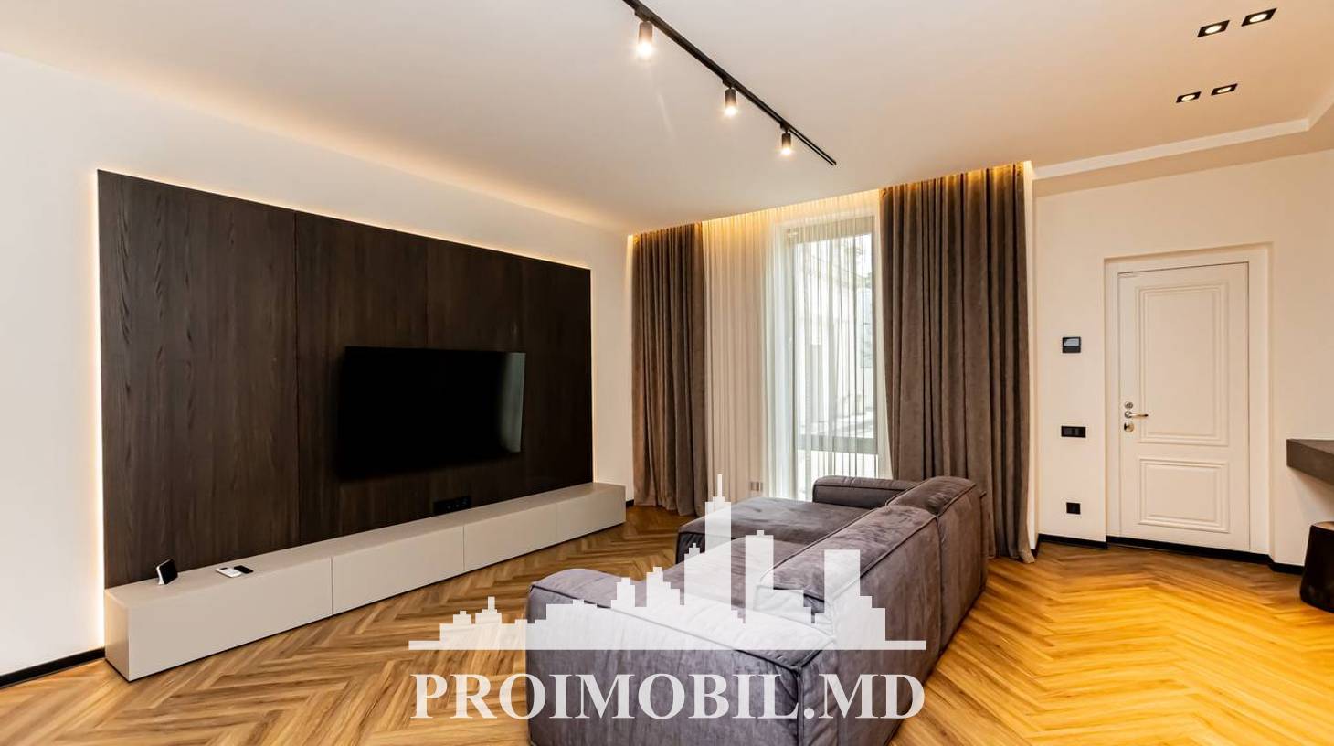 https://images.proimobil.md/UOQqRo7r6_5yLCNQWe1iNX_dobLVjk_i8GrN0L_N5Dc/watermark:0.75:so:0:30:0.39/resize:fill:1460:816:1/gravity:ce/bG9jYWw6Ly8vZXN0YXRlL2xyLzA1MGUzYjk3LWI0ZTEtNGJjMS1hYTBlLTIyMWNjYTQwYWJhNy5qcGVn