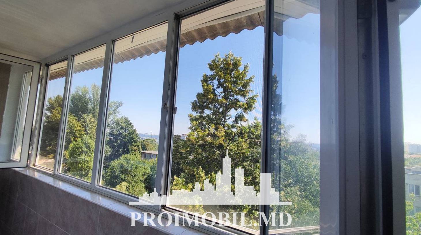 https://images.proimobil.md/UQ_VxZIY5yZnlzDnDXRA8M5J7Co-Nsu0SvFn8iWRCh0/watermark:0.75:so:0:30:0.39/resize:fill:1460:816:1/gravity:ce/bG9jYWw6Ly8vZXN0YXRlL2xyL2FiMWMzYWJkLWU3NzMtNGE4Ni1iOTM5LTI4YzU2NjIzZGZkZC5qcGVn