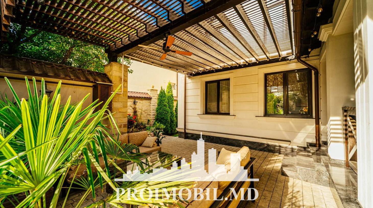 https://images.proimobil.md/UQnf4AkCKaY21yLwADN3wSSV9pGYF-TsO10QEi8iOz4/watermark:0.75:so:0:30:0.39/resize:fill:1460:816:1/gravity:ce/bG9jYWw6Ly8vZXN0YXRlL2xyLzFhN2FmZmUzLThlOWQtNDc2Mi05MjNkLTFkNTMwYzFlMTY3OC5qcGVn