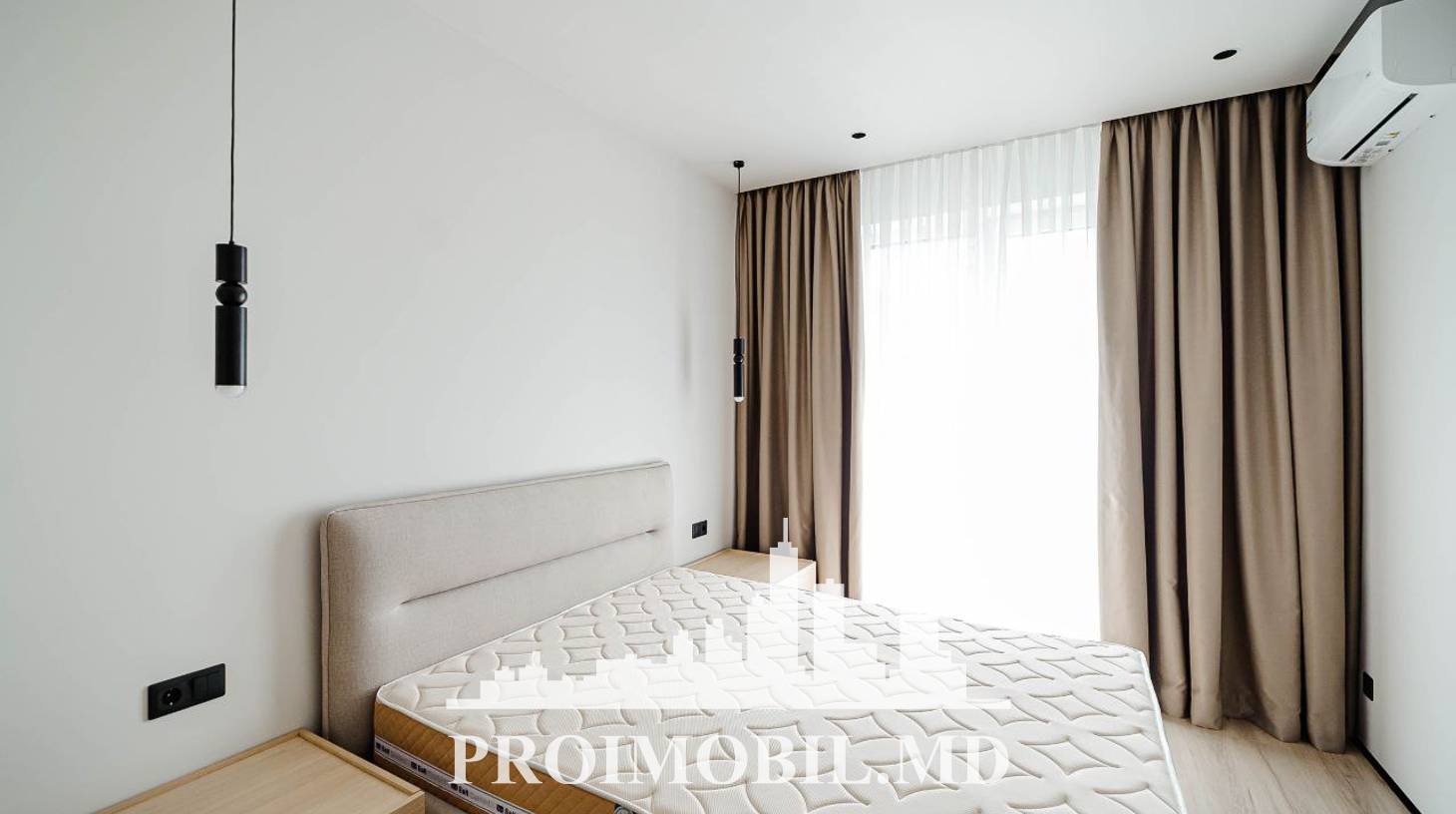 https://images.proimobil.md/USL0whTA0Byicv0YcrPKW5i-JohfWAPF7FRbsfqfKT0/watermark:0.75:so:0:30:0.39/resize:fill:1460:816:1/gravity:ce/bG9jYWw6Ly8vZXN0YXRlL2xyLzFiZDJlYWMyLTZhODUtNDljMS1hMDg3LTZlOGFmYjU5NWE4Yy5qcGVn