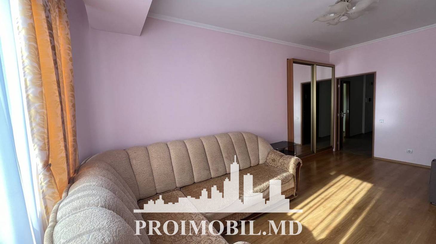 https://images.proimobil.md/UTi_cvR1Oay3KYQDHpvIVEO7-xgQ85bTr_bq53S64HA/watermark:0.75:so:0:30:0.39/resize:fill:1460:816:1/gravity:ce/bG9jYWw6Ly8vZXN0YXRlL2xyLzQ1NDY2ZjQ2LThmNTUtNDU0MS04ZDg4LTc2NDQ3ZWY0OTBjMy5qcGVn