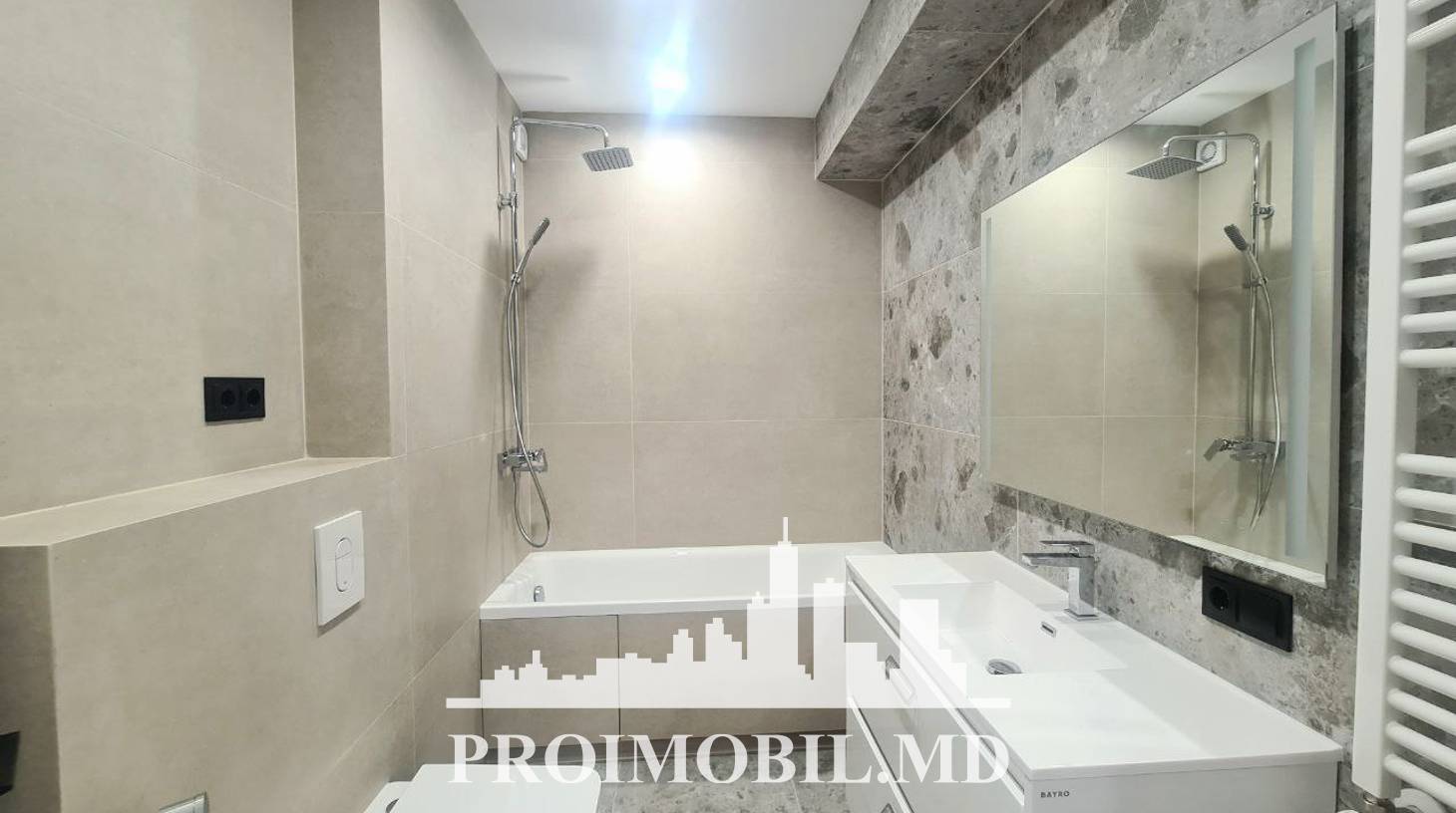 https://images.proimobil.md/UUqGDHsSkmODM37XvHs8nKmLbl88l0HNtcYXbMUGyeU/watermark:0.75:so:0:30:0.39/resize:fill:1460:816:1/gravity:ce/bG9jYWw6Ly8vZXN0YXRlL2xyL2NkOGM0YmYwLWQwMmUtNGQxZC1hM2VlLTgzMmVjZmVlMjM4MC5qcGVn