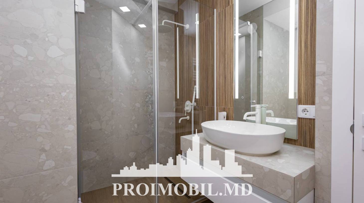 https://images.proimobil.md/UWipai5Yl5rWfMnOuyJyyabo20wT2WSdkxvn-JXQY04/watermark:0.75:so:0:30:0.39/resize:fill:1460:816:1/gravity:ce/bG9jYWw6Ly8vZXN0YXRlL2xyLzQ1MGViYjZhLWNhMTUtNGEwZC1iMzA1LTBlNDYxY2ZiNzljZi5qcGVn
