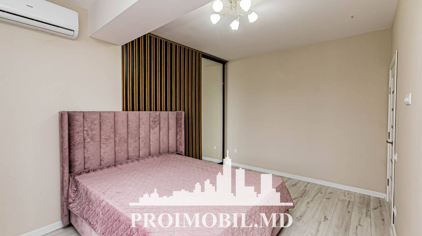https://images.proimobil.md/UX0Xe79qiC5Z9Af6VWgvYic-vowOF2hhGAF4hZTkIbY/watermark:0.75:so:0:30:0.39/resize:fill:1460:816:1/gravity:ce/bG9jYWw6Ly8vZXN0YXRlL2xyLzRlZTUzZDJjLTc1YTgtNGQwOS1iYWY5LTA5NjQxNTAyMGUxNy5qcGVn