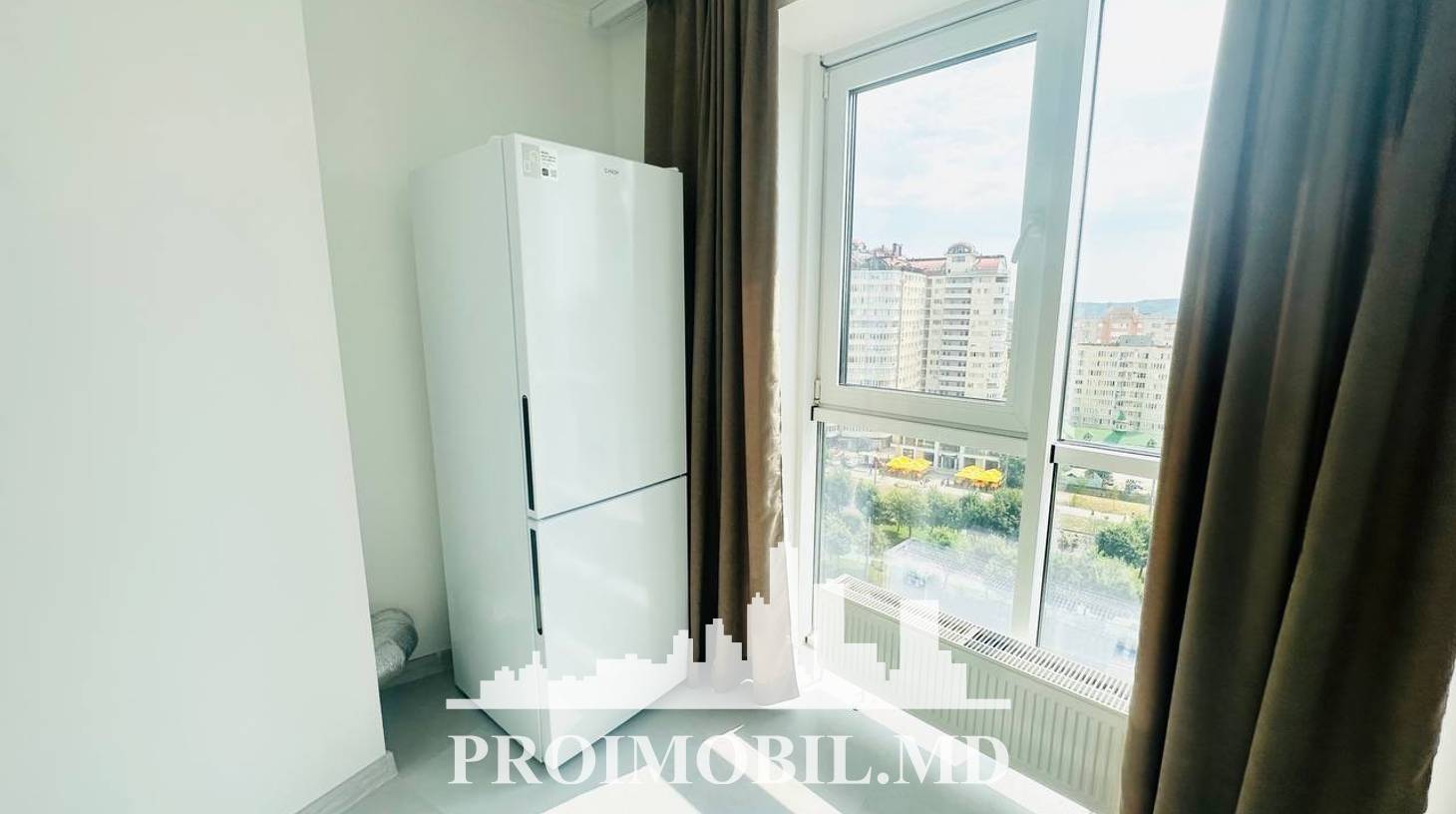 https://images.proimobil.md/UYfu4K7tSQQ_wYkHHq4Xb_v3mEgHwvrPPz7KznZJjWo/watermark:0.75:so:0:30:0.39/resize:fill:1460:816:1/gravity:ce/bG9jYWw6Ly8vZXN0YXRlL2xyLzM3MzE2OWQ1LTVmMTctNGQ3NC1iNjYwLTVjZGNhZmIxZWEwNC5qcGVn