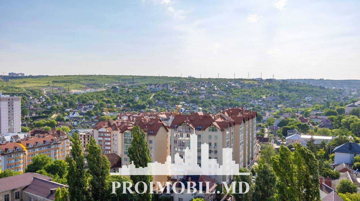 https://images.proimobil.md/UZTSGAmvtuH7UKOlAmw658V4YoVQp8pFrR4j7Y500_Q/watermark:0.75:so:0:30:0.39/resize:fill:1460:816:1/gravity:ce/bG9jYWw6Ly8vZXN0YXRlL2xyLzRlYjJjY2YwLWQ1ODEtNGU1MS1hYzNlLWYxMTNmY2E3M2MzOS5qcGVn