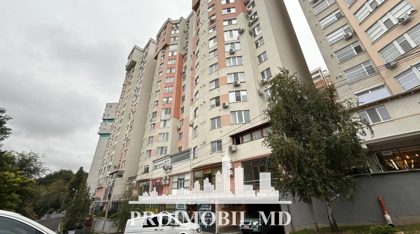 https://images.proimobil.md/U_4ukqJs499IVYMhnlGK80qGfYMMJOiR8xK-68-trAY/watermark:0.75:so:0:30:0.39/resize:fill:1460:816:1/gravity:ce/bG9jYWw6Ly8vZXN0YXRlL2xyL2Y0Zjc4N2Q0LTE2NGItNDQ2ZS1hNDk0LTI0Mjg3MDYyMDQ1OS5qcGVn