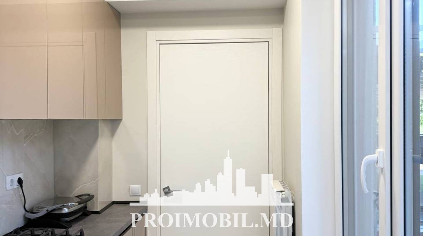 https://images.proimobil.md/UbqVTp4uMh6hgiRFohUju1pYyCGSBiCfS9LGHDxuQ6k/watermark:0.75:so:0:30:0.39/resize:fill:1460:816:1/gravity:ce/bG9jYWw6Ly8vZXN0YXRlL2xyL2U4YzcxYTEzLTVkNDktNDNhZC04NjQzLWY0OTY1ZDhlNDM5YS5qcGVn