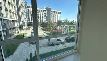 https://images.proimobil.md/UcspHdzOPCY1MPu-1-yxfCuOwSp4RKool_6OvgW1wlg/resize:fill:350:198:1/gravity:ce/bG9jYWw6Ly8vZXN0YXRlL2xyLzczYjc1MTk5LTU1MDAtNGY2YS05ZDU4LTRjNzBhNTNhMDY3Ni5qcGVn