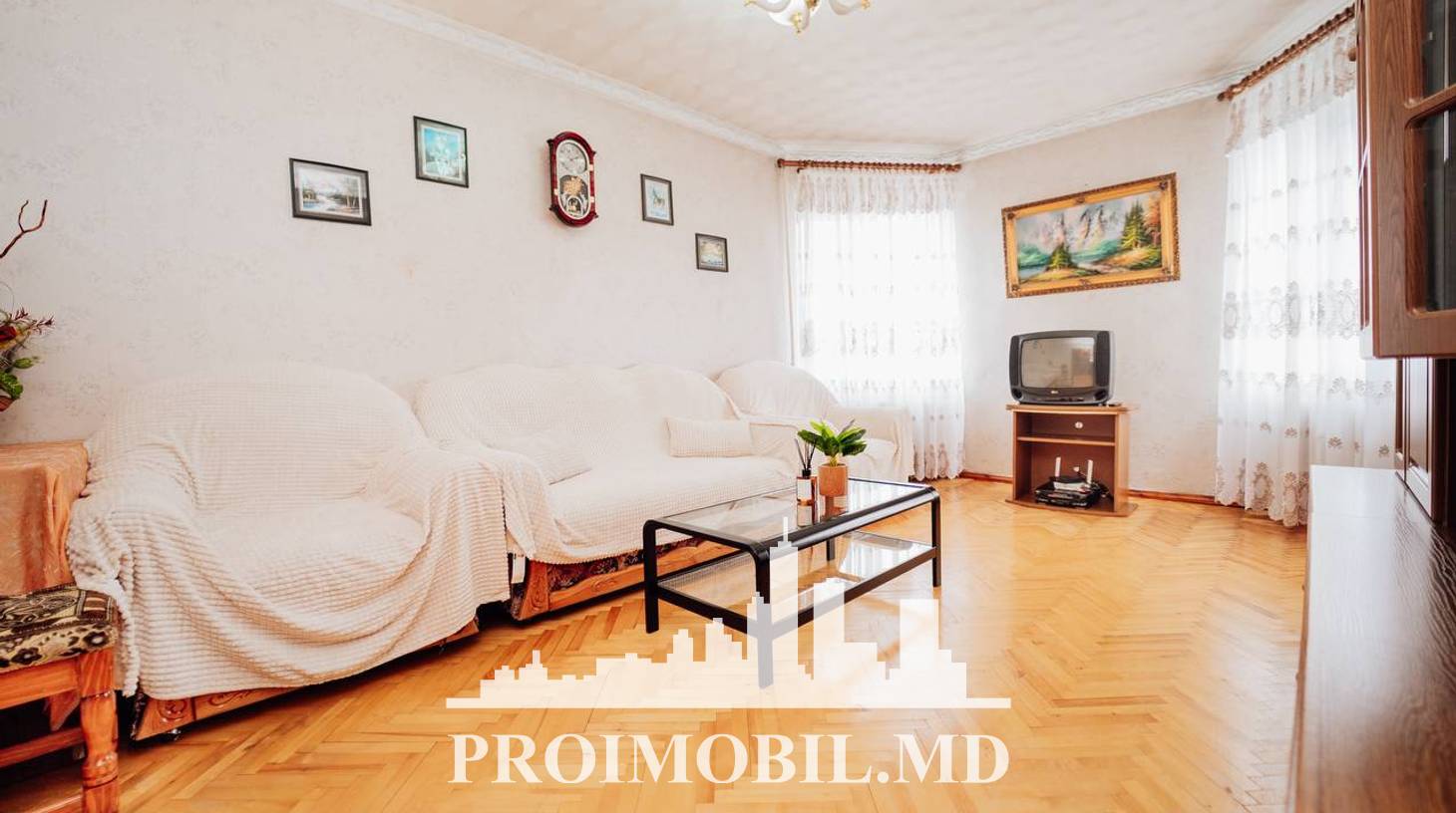 https://images.proimobil.md/Ueqjhk8mwvOBRvEEUhSocRhVEERf6E-XVdLXXqrddOI/watermark:0.75:so:0:30:0.39/resize:fill:1460:816:1/gravity:ce/bG9jYWw6Ly8vZXN0YXRlL2xyL2QyMjI3YWY5LWIzMmUtNGUwYS1iMDM3LWRhOTI1ZmFlOTU5ZC5qcGVn