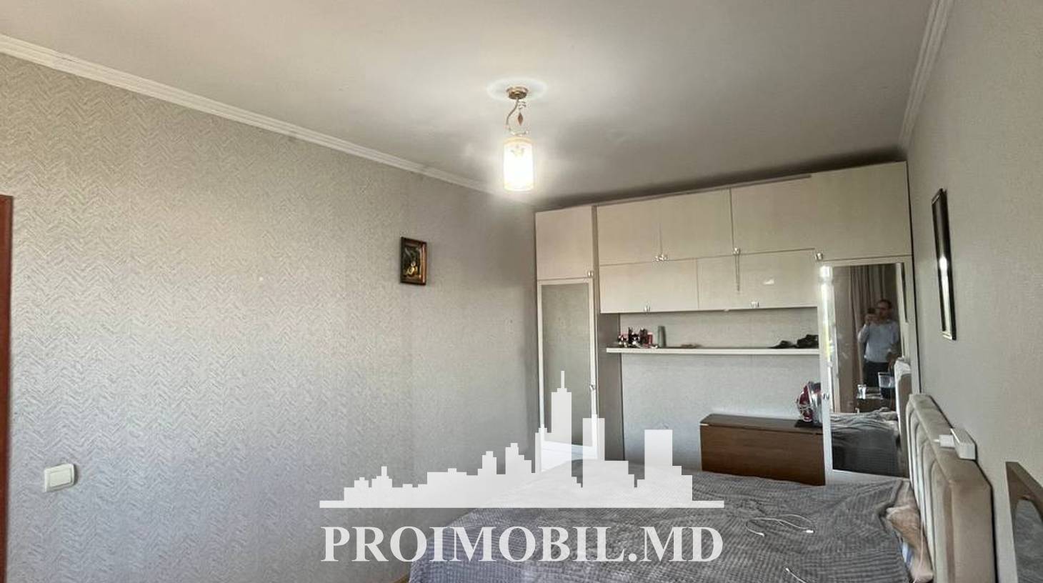 https://images.proimobil.md/Uh3wIM91yL-WrGJyRuj5J_-7wX1hax_t6iujd99x8TQ/watermark:0.75:so:0:30:0.39/resize:fill:1460:816:1/gravity:ce/bG9jYWw6Ly8vZXN0YXRlL2xyLzc2NGE2MDc5LTFjYTAtNGMwNC1iZmMyLTJjZjNkMzk4MTk0ZC5qcGVn