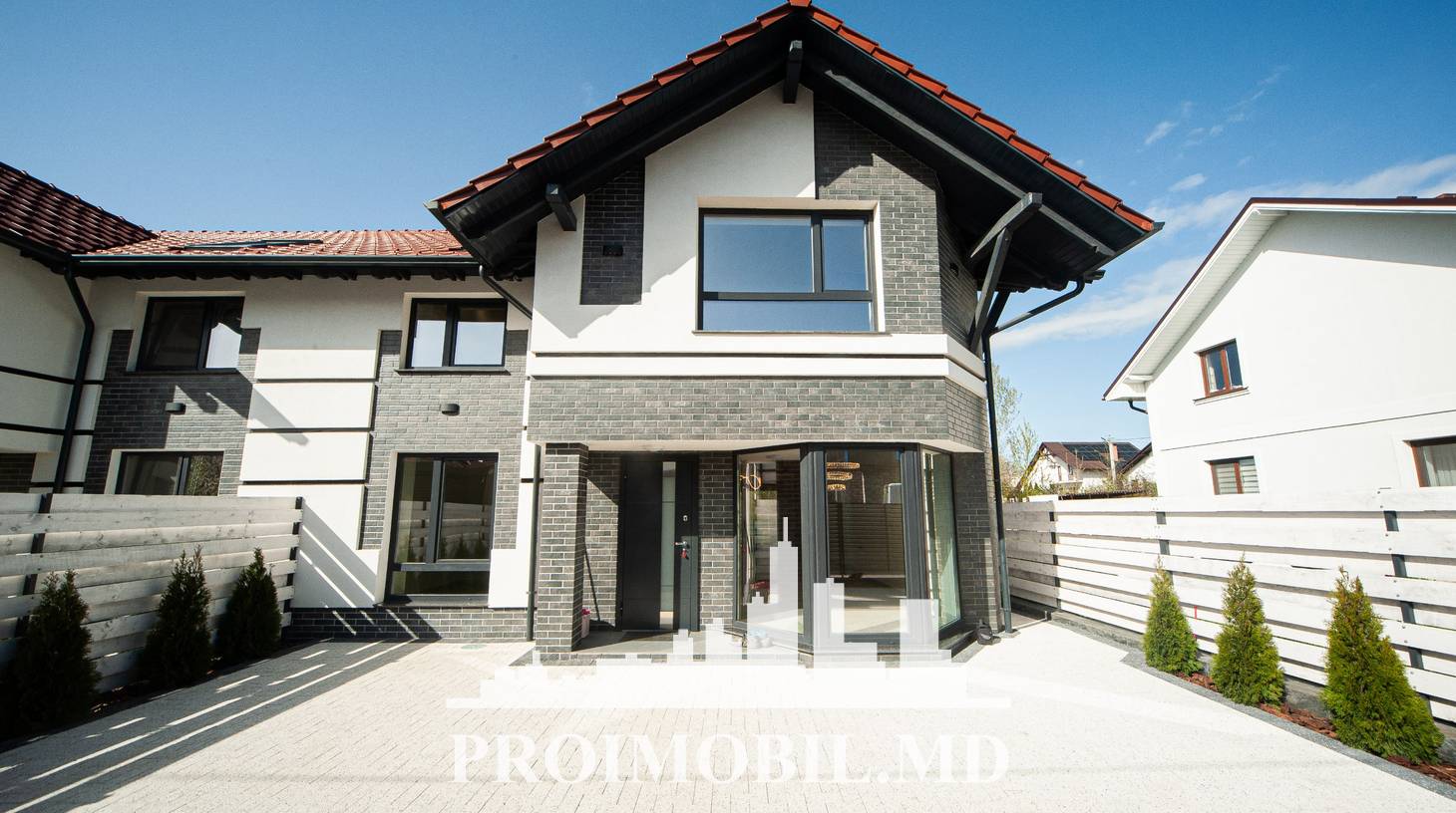 https://images.proimobil.md/UiO1RoeUg2w8C5iZxmnGNG1j8sQtYYhvMO2gozhSSEs/watermark:0.75:so:0:30:0.39/resize:fill:1460:816:1/gravity:ce/bG9jYWw6Ly8vZXN0YXRlL2xyLzQ3YWY4NzEwLTIyYWQtNGY2Ni05NDVlLTMwYWY4NzJmZjRkMC5qcGVn