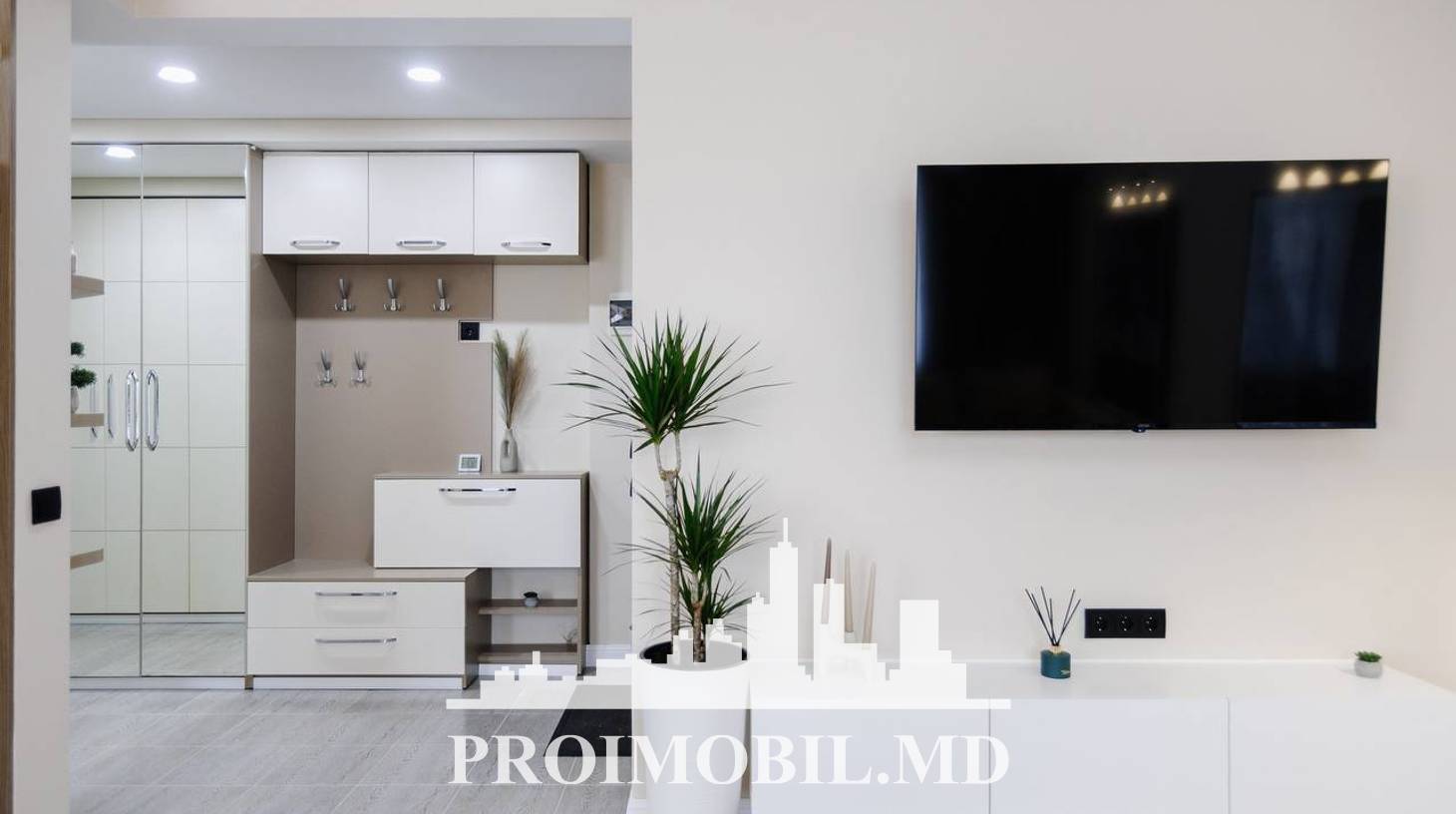 https://images.proimobil.md/Uljhzhc1RtdHTnRhlr_q2DV4FEQXlwK2JCPFnYkNSg4/watermark:0.75:so:0:30:0.39/resize:fill:1460:816:1/gravity:ce/bG9jYWw6Ly8vZXN0YXRlL2xyLzQwY2ZjODM0LTkxZjEtNDg1My05ZDk0LTBiMTE5ZmRlNWZkNy5qcGVn