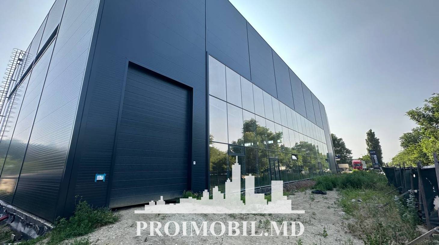 https://images.proimobil.md/UmgoqIm9mObs7mP6IDAP6ZT_eiUWV5z5OmPGeaOmMLU/watermark:0.75:so:0:30:0.39/resize:fill:1460:816:1/gravity:ce/bG9jYWw6Ly8vZXN0YXRlL2xyL2QyNTM5ZTQ4LWRhNzAtNDQyYy04MGZkLTRhMjZhODA4N2MyNi5qcGVn