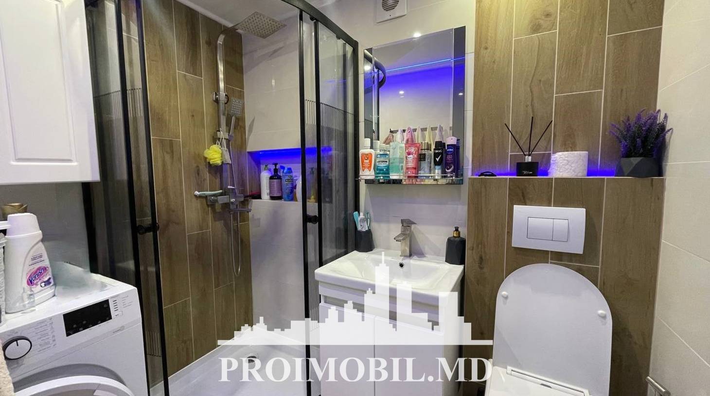 https://images.proimobil.md/UrhbV427XX49StMuH--ufVHD4g412sH2Ds21_BnWF6c/watermark:0.75:so:0:30:0.39/resize:fill:1460:816:1/gravity:ce/bG9jYWw6Ly8vZXN0YXRlL2xyLzAyNjUyNzNhLTZiY2QtNDIyZi1iZmIyLTMzODkxMGQxNDVjZS5qcGVn