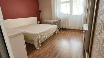 https://images.proimobil.md/UuYYqaZjlci3rQlCj4GQdLsDD4cHlBdfmHSa6bIQdnA/resize:fill:350:198:1/gravity:ce/bG9jYWw6Ly8vZXN0YXRlL2xyLzhlZjZmYjNjLWI3NjctNDlmOC1hOTY5LTZhNDAxYWRlZjRiMC5qcGVn