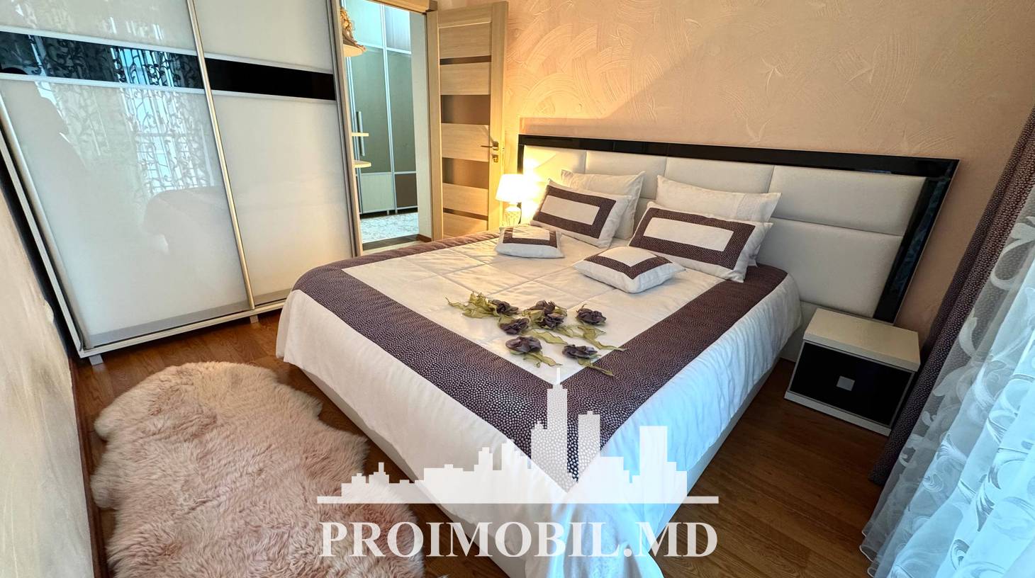 https://images.proimobil.md/UudCLbs1nm3LMpRI1TxS0yky78Ts-YFLilmo-Y8sXUE/watermark:0.75:so:0:30:0.39/resize:fill:1460:816:1/gravity:ce/bG9jYWw6Ly8vZXN0YXRlL2xyLzViY2NkNWFmLWI5MzYtNGJlMC04NWQ3LWRjNGM0ZTgzZWUxYy5qcGVn
