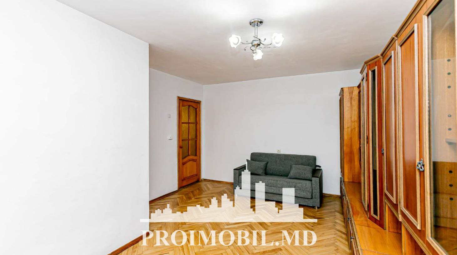 https://images.proimobil.md/UyaPqoc4ePL_NwyzQLG9NbgAVhVT_zF4m2jweeG-3Ew/watermark:0.75:so:0:30:0.39/resize:fill:1460:816:1/gravity:ce/bG9jYWw6Ly8vZXN0YXRlL2xyLzAyNzQ0MmMzLTFjOTctNGU4Yy05NmIzLTNhY2EyMDU0ODg1NC5qcGVn