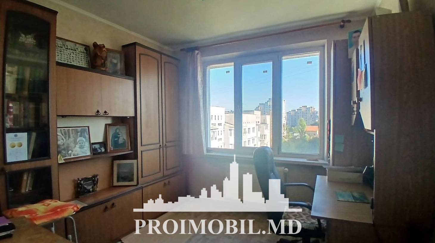 https://images.proimobil.md/Uyp_OQ-gTvL5u-t09E-VrVOhhoM_Il7Z4iZj7giyeFI/watermark:0.75:so:0:30:0.39/resize:fill:1460:816:1/gravity:ce/bG9jYWw6Ly8vZXN0YXRlL2xyLzU3Mzg2MzZmLTg2N2EtNDE2ZS05MmZjLWJhOTQyZjBiOWVmMS5qcGVn