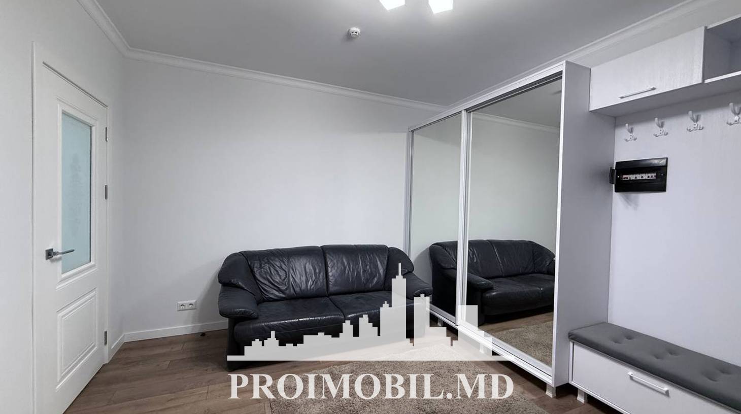 https://images.proimobil.md/Uz4wqhuwBO_p4u7M-WZ6YtyQFMwOKB-6WqVIzw5pwGM/watermark:0.75:so:0:30:0.39/resize:fill:1460:816:1/gravity:ce/bG9jYWw6Ly8vZXN0YXRlL2xyL2M2ZmNiMGZiLTg3YjAtNDk4Yi1hYTQ5LTljZTgwZjk0ZDJjZi5qcGVn