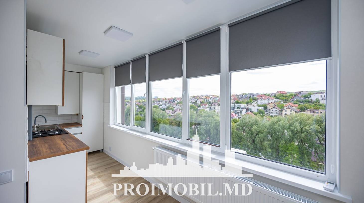 https://images.proimobil.md/V238jJoFv3NXIaUasI9SuQB-_cZXo-SjmBeXMqgmUnw/watermark:0.75:so:0:30:0.39/resize:fill:1460:816:1/gravity:ce/bG9jYWw6Ly8vZXN0YXRlL2xyL2Y1ZTk4YWUzLTIxZWItNGQ3MC05MjBkLWFlYTc4YWE3N2RmOS5qcGVn