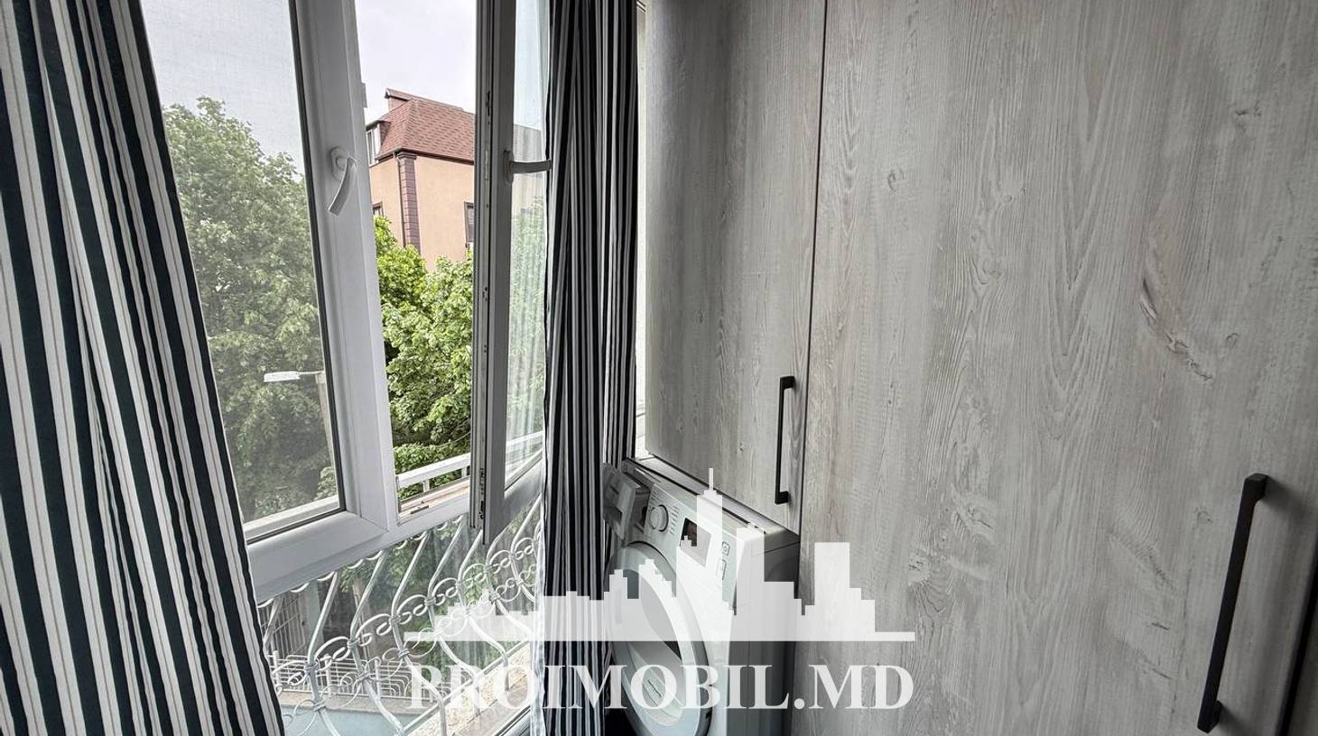 https://images.proimobil.md/V3RYW6SpScHFCh-VhE2yZ2E5lRzjMAiQVdl9BqCa2y8/watermark:0.75:so:0:30:0.39/resize:fill:1460:816:1/gravity:ce/bG9jYWw6Ly8vZXN0YXRlL2xyLzI2NDE1MTE5LTY1OTItNDAzYi1hYWY2LWU5OWM4NGUzMDY2MC5qcGVn