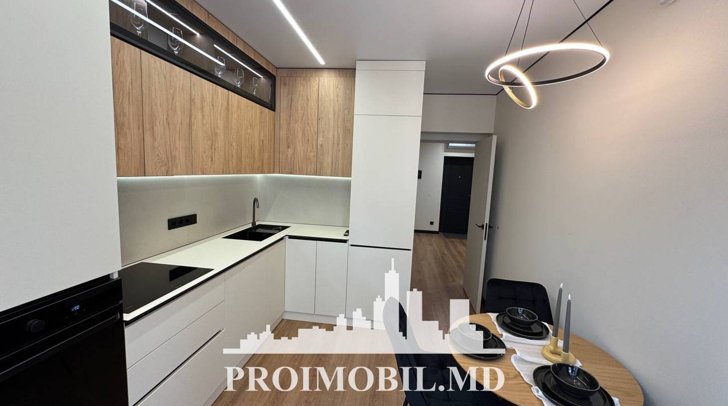 https://images.proimobil.md/V6QLMCxej_BzX0V2OV7_kSrKITCpV8Sv3Obunxg5hgg/watermark:0.75:so:0:30:0.39/resize:fill:1460:816:1/gravity:ce/bG9jYWw6Ly8vZXN0YXRlL2xyL2JkNTRiYTAyLTMwODQtNDlkNC05YWJmLWEyNjkyMzU1ODAwZS5qcGVn