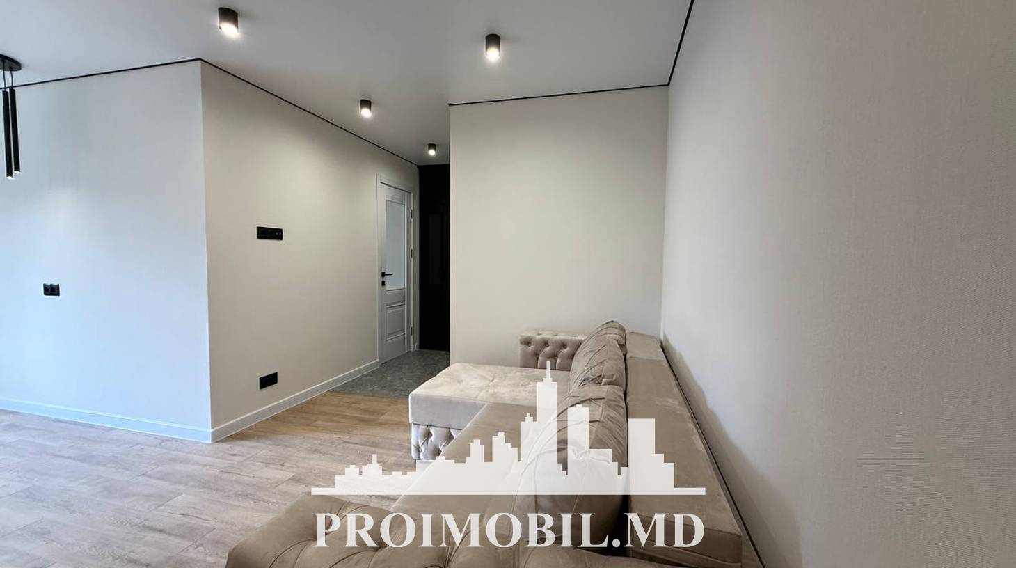 https://images.proimobil.md/V7qvPVTPZIvMjzbDBlioO6ljDTXGVns-oI2B31w3Ca4/watermark:0.75:so:0:30:0.39/resize:fill:1460:816:1/gravity:ce/bG9jYWw6Ly8vZXN0YXRlL2xyL2VkN2Y1NTFhLWY5ZjctNDJlMS04OGI3LTNkNmJiYjVjYzk5YS5qcGVn