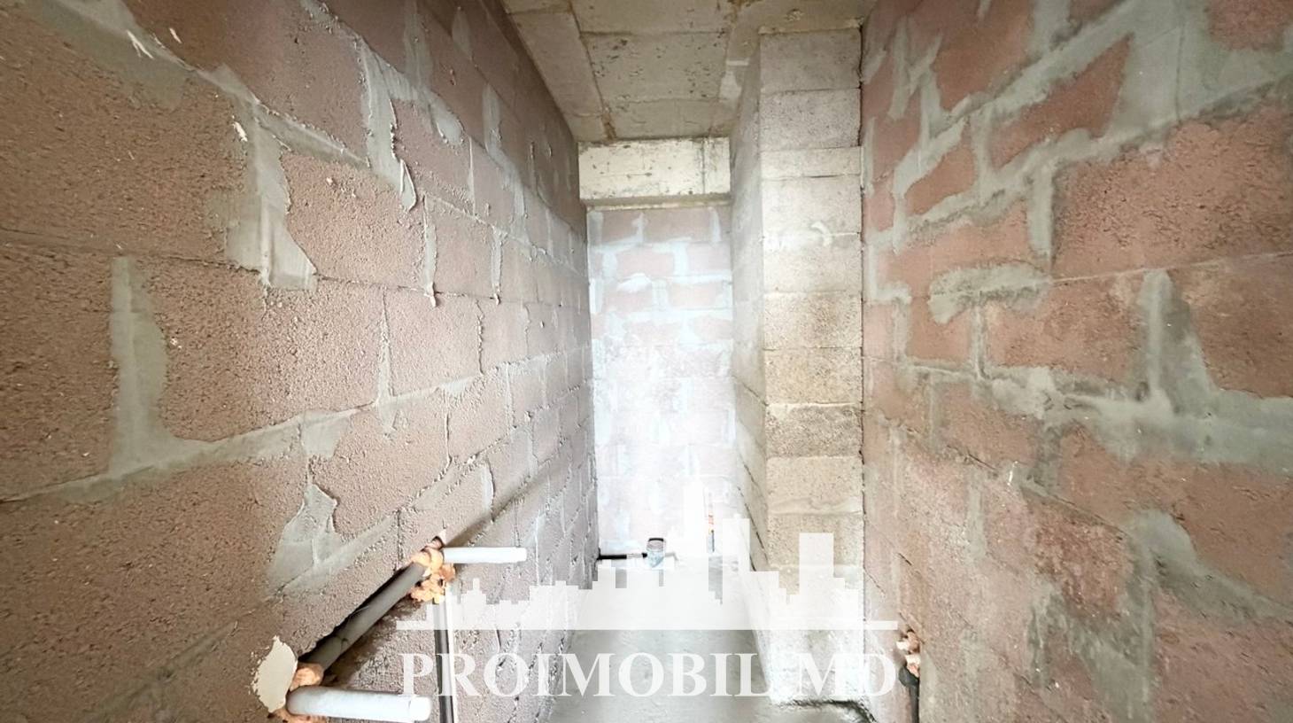 https://images.proimobil.md/VBbH77aOvCxisw4dTZy7hW2EcoluEc2IxS5bhIQNkS0/watermark:0.75:so:0:30:0.39/resize:fill:1460:816:1/gravity:ce/bG9jYWw6Ly8vZXN0YXRlL2xyL2Y1YTM5YTRkLWIwZDUtNDZkYy05ODViLThiNjZjYTMzYjNhZC5qcGVn