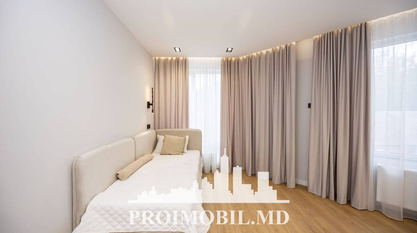 https://images.proimobil.md/VFaEJMxkrm0LddfIHlzTdh06Q_NK0O5sPTmIpm79G6E/watermark:0.75:so:0:30:0.39/resize:fill:1460:816:1/gravity:ce/bG9jYWw6Ly8vZXN0YXRlL2xyLzI1YzFmODk4LThiNzAtNDkxZC05OGMwLTY2NzAzM2E3ZjdlMC5qcGVn
