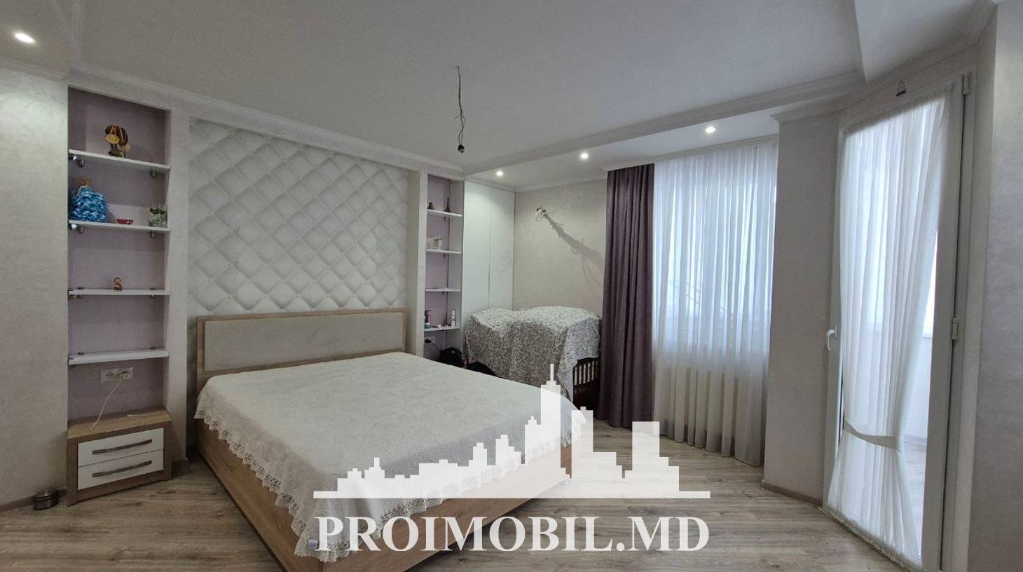 https://images.proimobil.md/VGavDdoFa3LFQhJR_TUbNufSv4nqSA3xdJIOYqJryiw/watermark:0.75:so:0:30:0.39/resize:fill:1460:816:1/gravity:ce/bG9jYWw6Ly8vZXN0YXRlL2xyLzYzMmIyNzhlLTVhMjUtNGQ4Ny1hZmIyLThjYmE5ZDNhZjRkOC5qcGVn