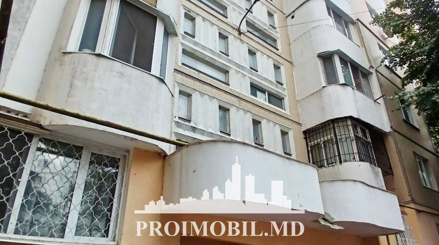https://images.proimobil.md/VHHJivAZC5-xfnMb7r7kmmGLtwdHOY1MBzZo0TKcsHs/watermark:0.75:so:0:30:0.39/resize:fill:1460:816:1/gravity:ce/bG9jYWw6Ly8vZXN0YXRlL2xyLzVlNzg0NWY4LTNkZGQtNGFiMy1iMGE3LTY0YzVmZGJhYTAwOC5qcGVn