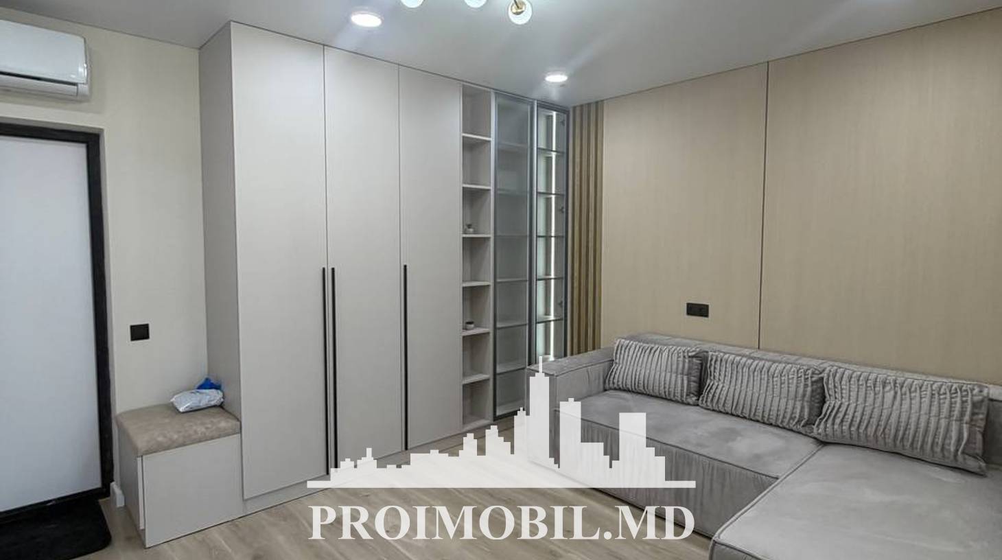 https://images.proimobil.md/VKZ4uyjuEHP81WyoP7lu2zCupLykOvSRaQiqH4-w4Qw/watermark:0.75:so:0:30:0.39/resize:fill:1460:816:1/gravity:ce/bG9jYWw6Ly8vZXN0YXRlL2xyL2EwMTAwOTA1LWI2ZmQtNGM3ZC04MmZmLWUyZGQ5ZDk0YTg2Ni5qcGVn