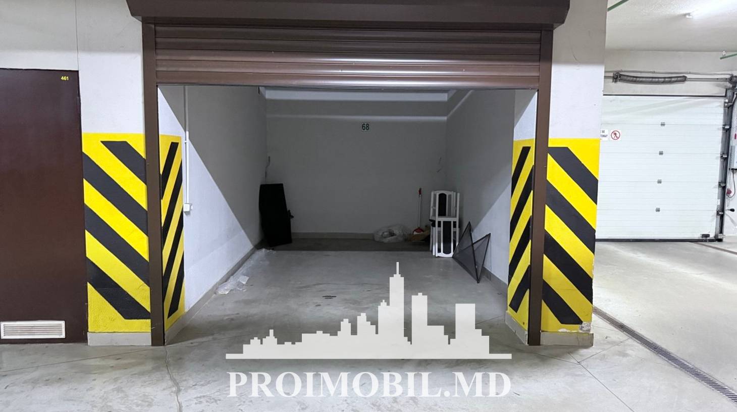 https://images.proimobil.md/VNZ_fOHicnHxF_UIw9lpovURGZiwZTaN8S4BUxoiJOM/watermark:0.75:so:0:30:0.39/resize:fill:1460:816:1/gravity:ce/bG9jYWw6Ly8vZXN0YXRlL2xyLzIzZWM2NTUxLWQ4OTItNDUzYi1hNTA2LTdiOGUwZjdhZWMwOC5qcGVn