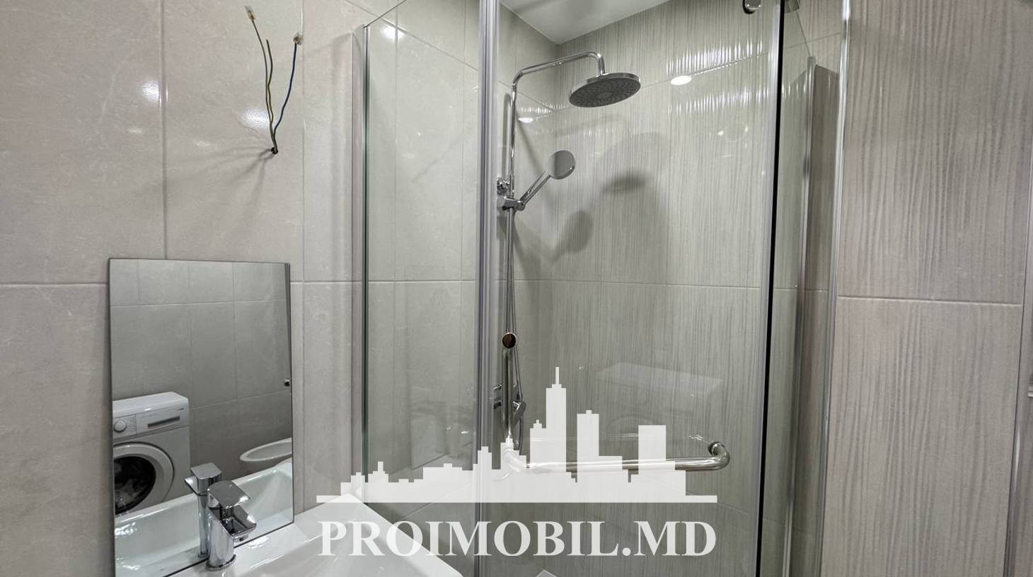 https://images.proimobil.md/VNibviqj3xiiURf5djVVl8ip3rnLxf5QisZp5YmdUMI/watermark:0.75:so:0:30:0.39/resize:fill:1460:816:1/gravity:ce/bG9jYWw6Ly8vZXN0YXRlL2xyLzc5ZDIxZjU5LTNlYzMtNGZmNy1hMTgwLWNmZTIwYmQ1Nzk3NC5qcGVn