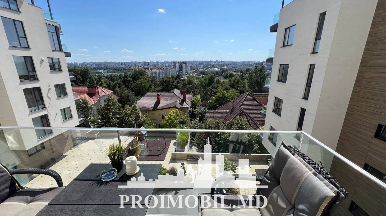 https://images.proimobil.md/VUEfXBIzW081DgdoIi1eGw9zNGYFpuf7PaX870F0kRM/watermark:0.75:so:0:30:0.39/resize:fill:1460:816:1/gravity:ce/bG9jYWw6Ly8vZXN0YXRlL2xyLzg5ZDA3ODQ2LTQ4ZjgtNDQwMS1iM2Y3LTZmMjhiNzkzNDAyNi5qcGVn