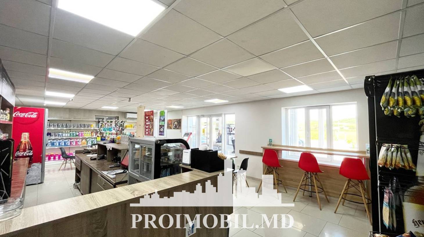 https://images.proimobil.md/VVvhiX-IMBfXRzFhcuusQb_KmzSVnSyVrYW_Q0p67Co/watermark:0.75:so:0:30:0.39/resize:fill:1460:816:1/gravity:ce/bG9jYWw6Ly8vZXN0YXRlL2xyLzU0Y2I5MjY1LTE5ZTktNDg5My04MmY0LWU5ZjczNGFlYjI3OS5qcGVn