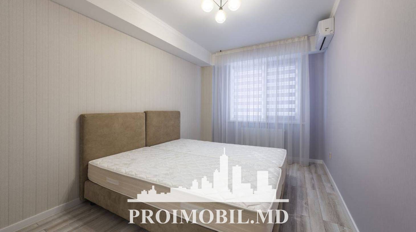 https://images.proimobil.md/VWSl_w8aeCwGUe9aUs2ppQiHKzZg3Kqy7H9FRZ7CdaA/watermark:0.75:so:0:30:0.39/resize:fill:1460:816:1/gravity:ce/bG9jYWw6Ly8vZXN0YXRlL2xyL2RkMGRkZjVjLWU3N2QtNDFlYi04YjE5LTljNjE5NGI0OGVmNC5qcGVn