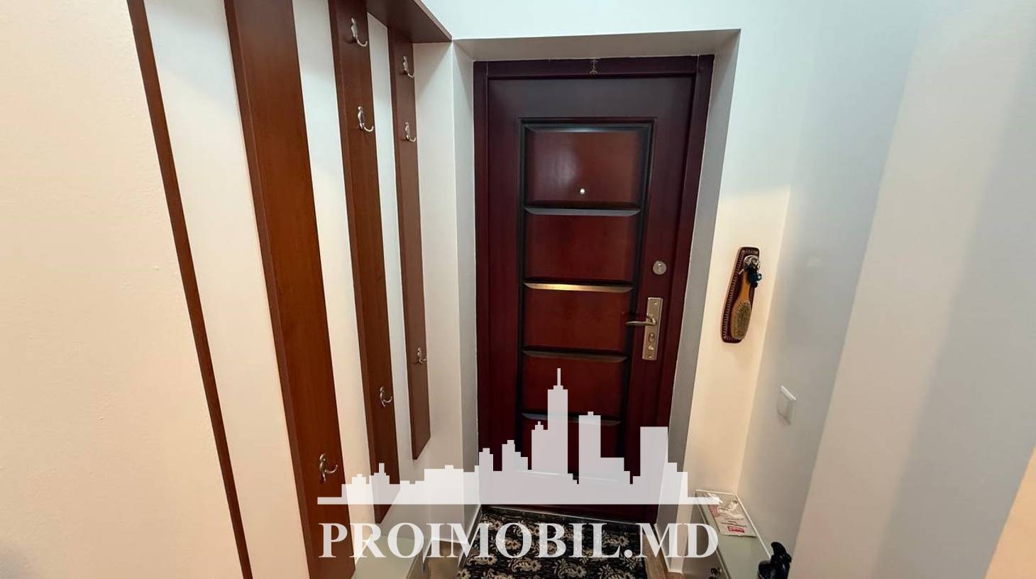 https://images.proimobil.md/VZqPR5AgoT2bS194fpPH_Cn5dW4xwl58BTo9TVrG4mw/watermark:0.75:so:0:30:0.39/resize:fill:1460:816:1/gravity:ce/bG9jYWw6Ly8vZXN0YXRlL2xyLzdjYzg3YzFmLWM3MTAtNGJkNC05ZmYwLWNiYjM1YTRmMjFkMy5qcGVn
