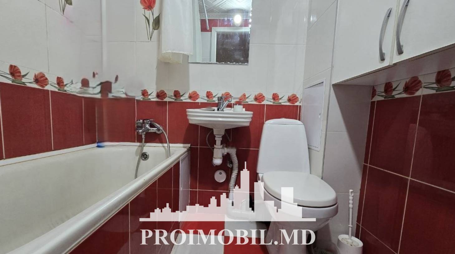 https://images.proimobil.md/Vca5r7nPSuQkI2r_lXf-Iakn_HB2RXMeeLFu6lOivJ8/watermark:0.75:so:0:30:0.39/resize:fill:1460:816:1/gravity:ce/bG9jYWw6Ly8vZXN0YXRlL2xyL2I2OTZiMTExLWY0NWQtNDFjZS1iN2FiLWJhMDJmMGM4ZWU2MC5qcGVn