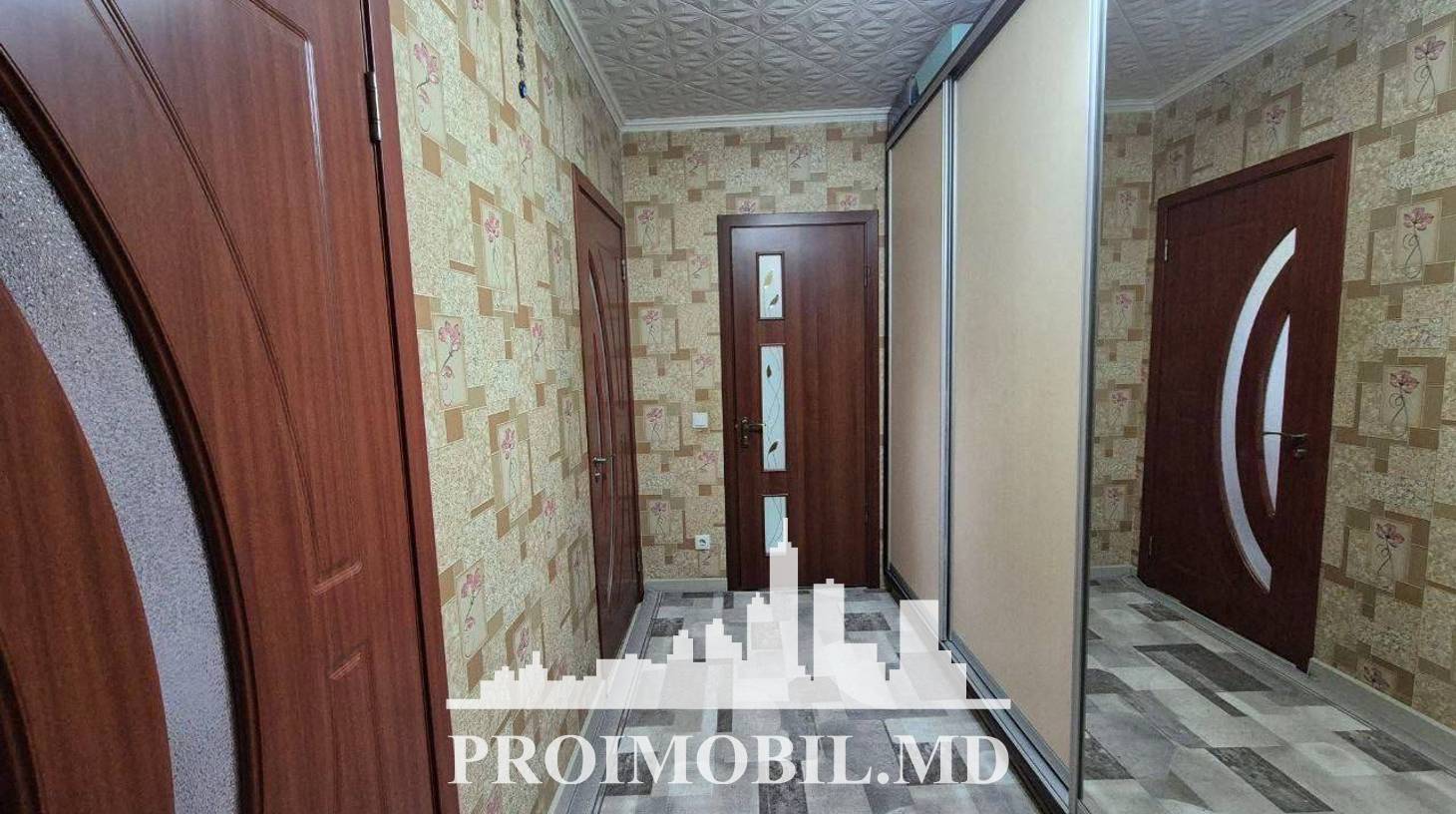 https://images.proimobil.md/Vd0STCD2NtI723U7D9D2finFoDb_5kRA2wDQchm23bQ/watermark:0.75:so:0:30:0.39/resize:fill:1460:816:1/gravity:ce/bG9jYWw6Ly8vZXN0YXRlL2xyLzYzNjhkN2RkLTRlZTEtNDZlOS1hMmI4LTI0ZGEzMjdjMzBkZS5qcGVn