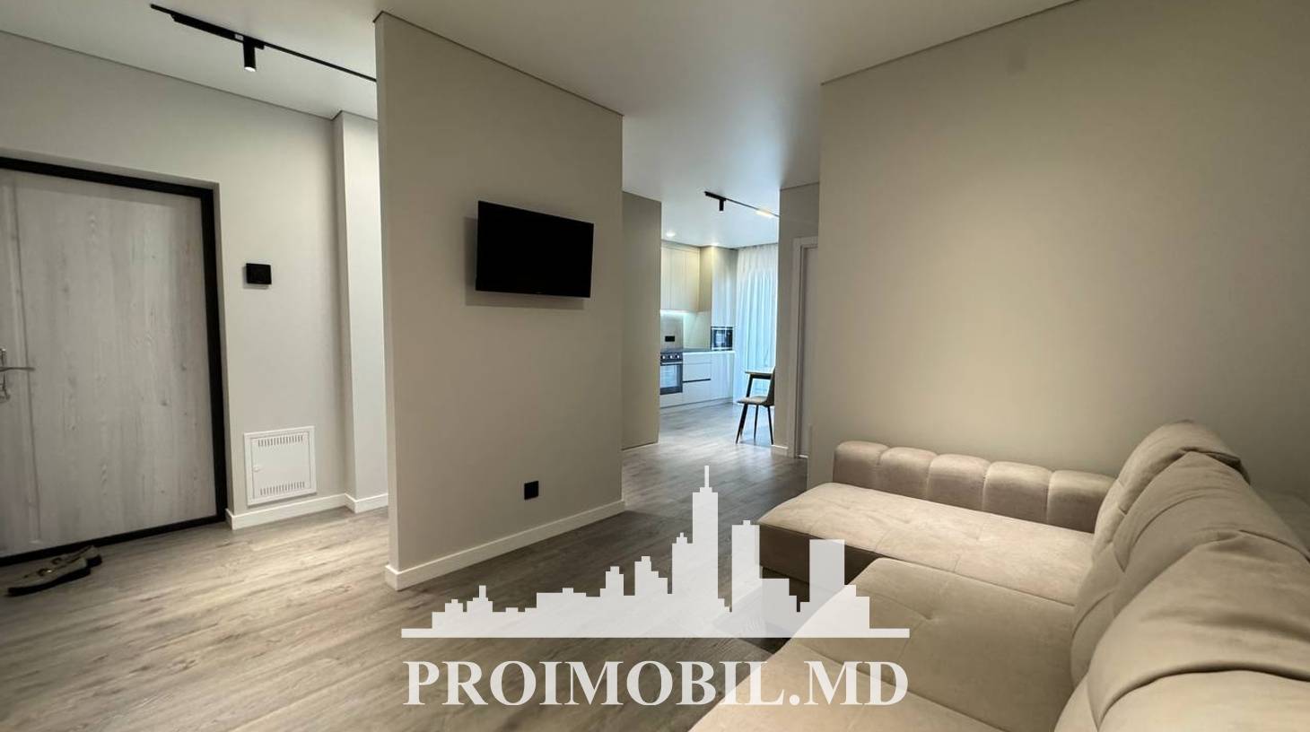 https://images.proimobil.md/Vh8nrcEh5Y2JmEU2DLHI6OPvzTa9su0kmNlC8GWLC7I/watermark:0.75:so:0:30:0.39/resize:fill:1460:816:1/gravity:ce/bG9jYWw6Ly8vZXN0YXRlL2xyL2EwYTRhYjBhLWMyYjQtNGZmMi04YWNhLWRlYWQ5NjExODEzMC5qcGVn