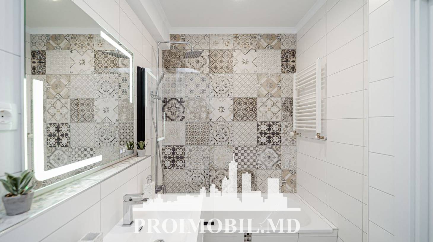 https://images.proimobil.md/VkyplK-FyaUWh1ywMh6nOMjx0oT-Io0YtIJ9M8Z0OYQ/watermark:0.75:so:0:30:0.39/resize:fill:1460:816:1/gravity:ce/bG9jYWw6Ly8vZXN0YXRlL2xyLzE5ZDZiZmZmLTZhNWUtNDhlZi05MTFhLTllNjFkYTg3ZDY4Ni5qcGVn