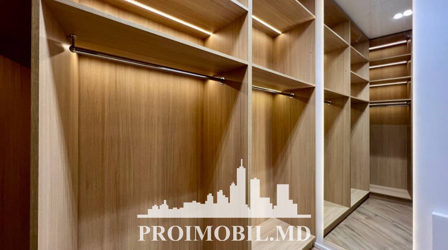 https://images.proimobil.md/VpIy-i8Z5Y21rncB4OClEhn1dcvEdxywvw11Bs065rI/watermark:0.75:so:0:30:0.39/resize:fill:1460:816:1/gravity:ce/bG9jYWw6Ly8vZXN0YXRlL2xyLzc1ZWYyYTJjLWY3NTEtNDEzNi1iMTBhLTkwNTgxZjFkODBhMi5qcGVn